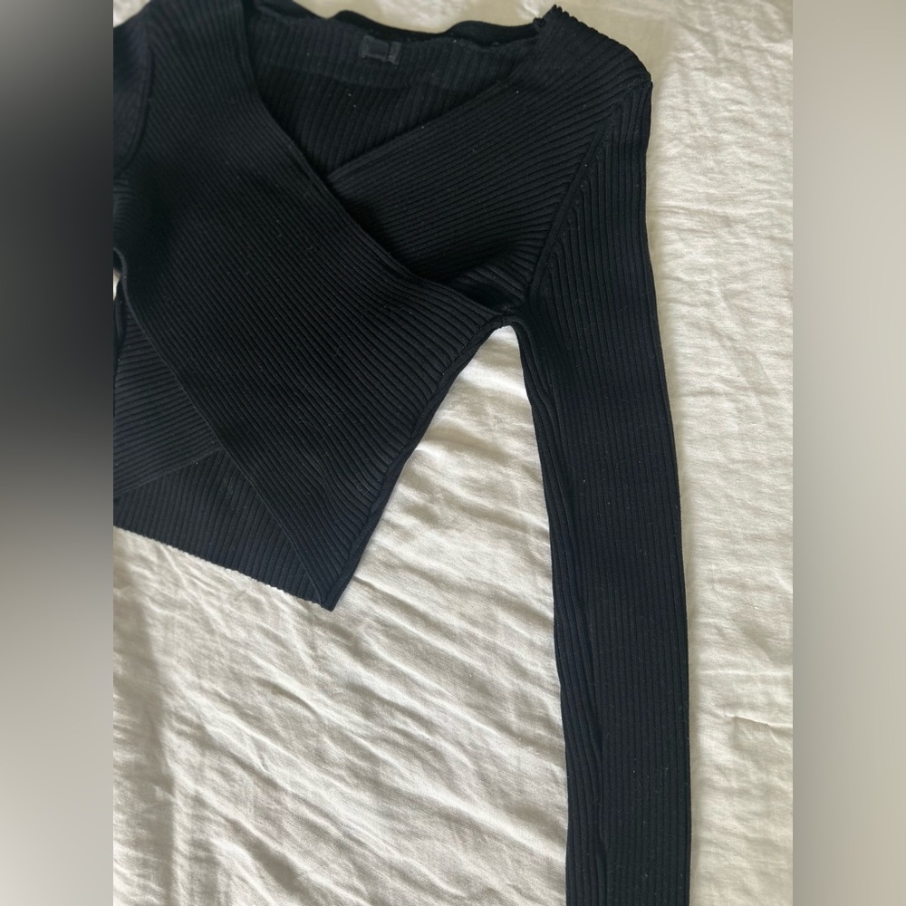 Revolve: NBD Wrap Ribbed Crop, Size S - Picture 5 of 6